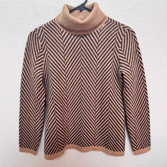 Lands End Cashmere Turtleneck Sweater Black/Camel Women’s XS - Picture 2 of 5